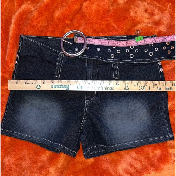 Stretch Denim Short-Shorts w/Denim Belt - Picture 7 of 16